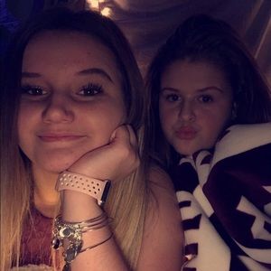 Meet your Posher, Alli